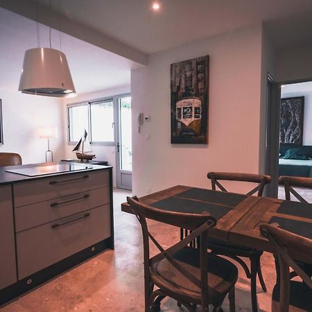 Appartement avec cour privée Centre ville Classé 4 étoiles La Rochelle  Esterno foto