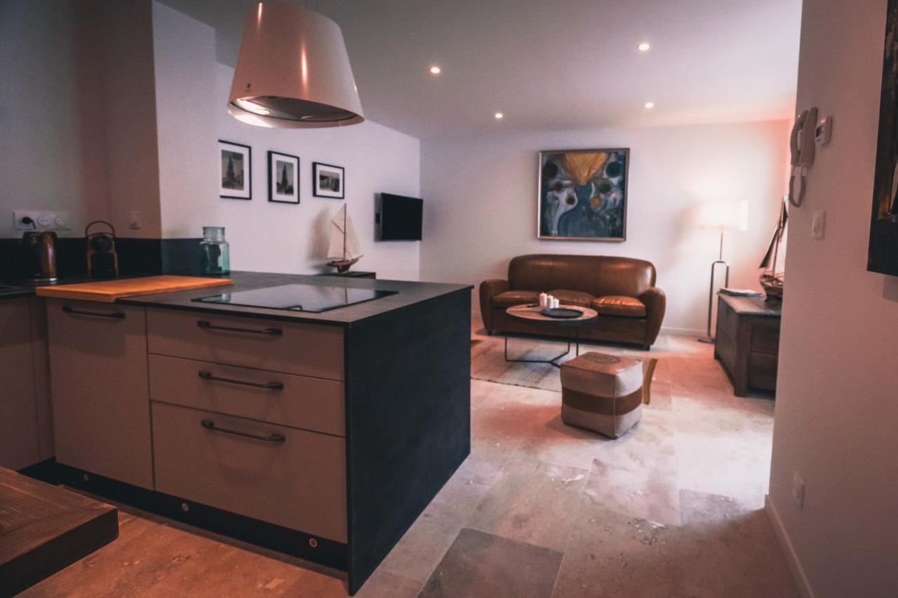 Appartement avec cour privée Centre ville Classé 4 étoiles La Rochelle  Esterno foto