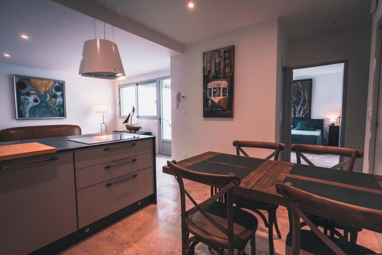 Appartement avec cour privée Centre ville Classé 4 étoiles La Rochelle  Esterno foto